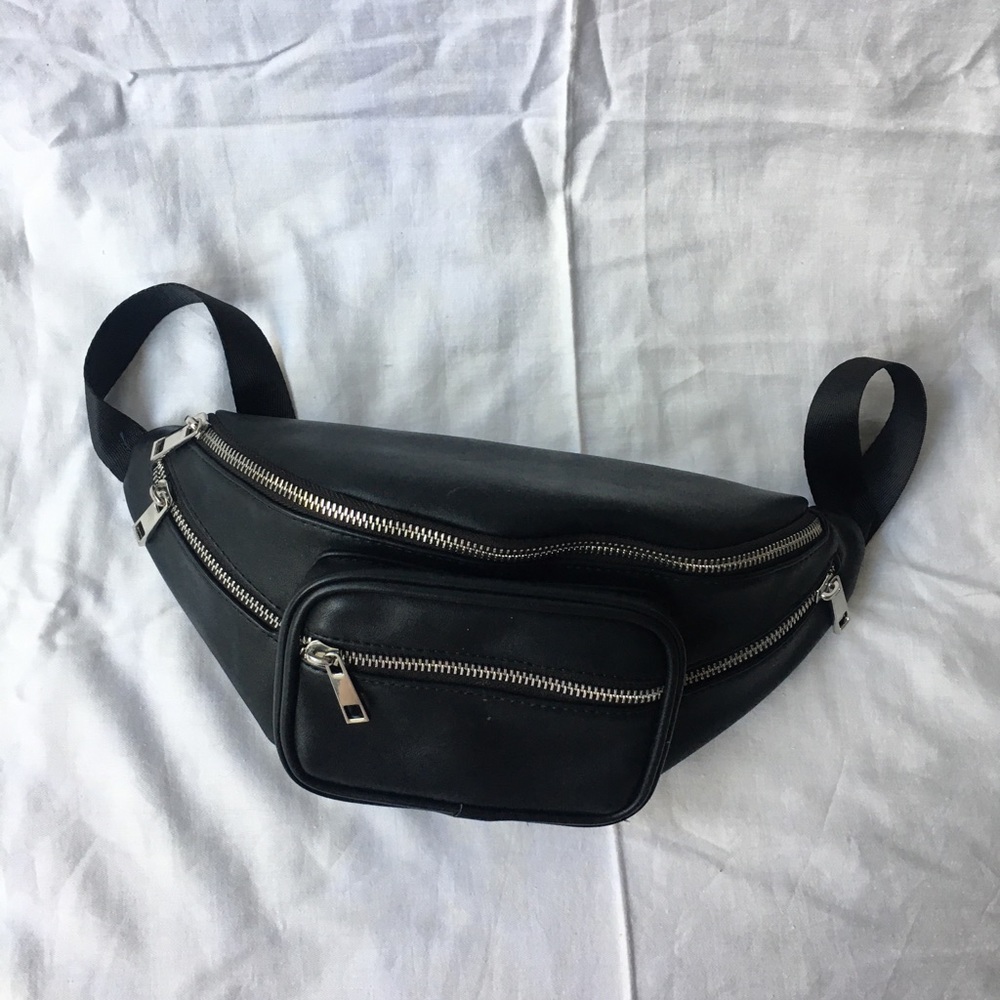 Fanny pack